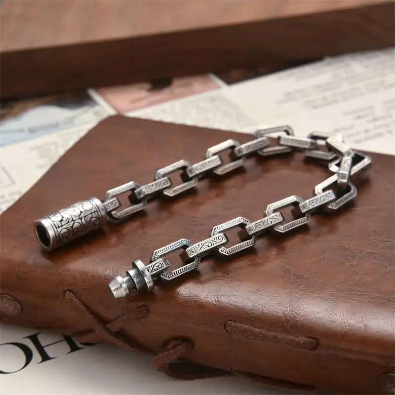 Vintage Tang Dynasty Flower Design Engraved Bracelet