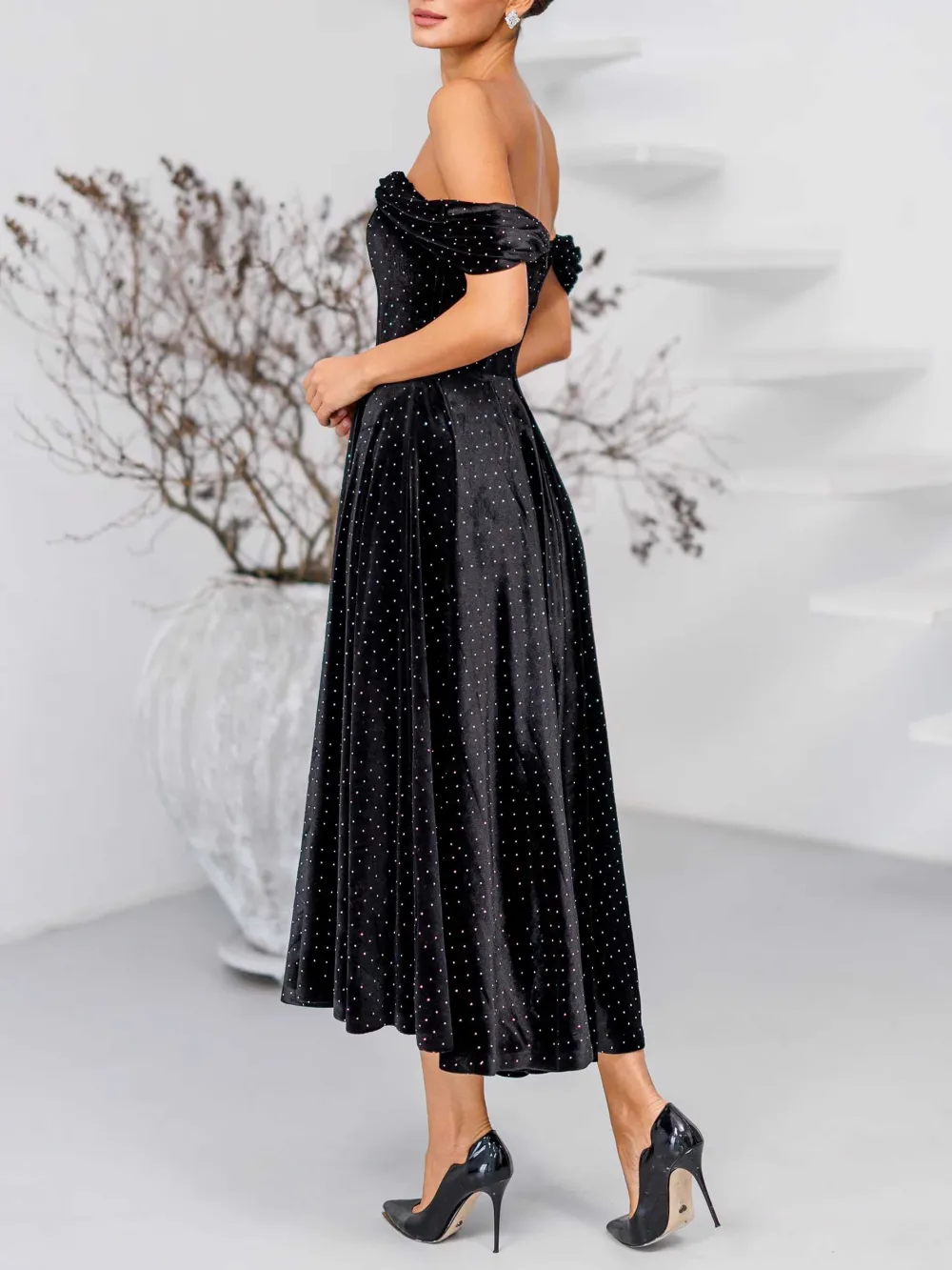 Elegant Off Shoulder Velvet Rhinestone Midi Dress