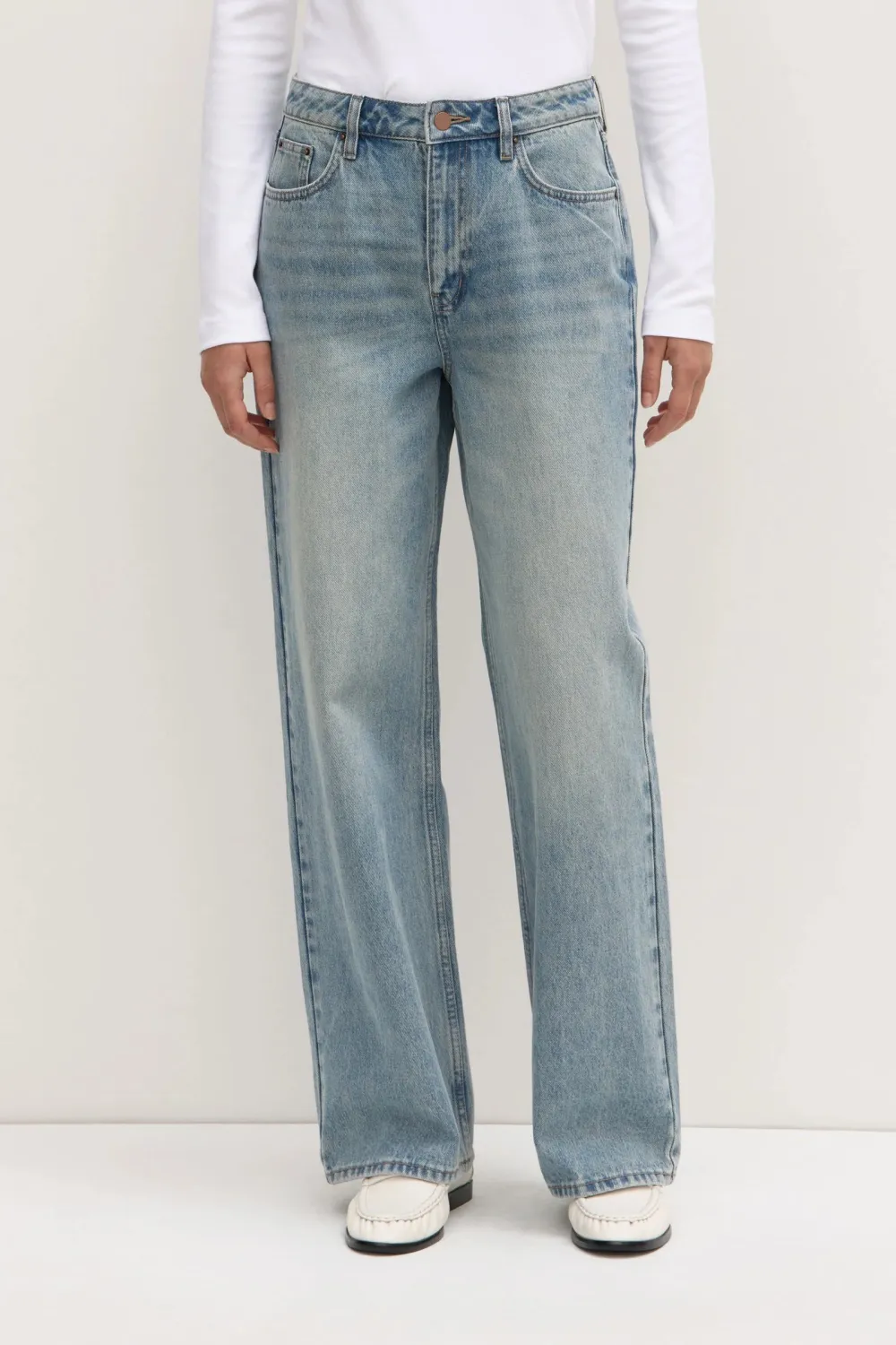 Mid Waist Jeans