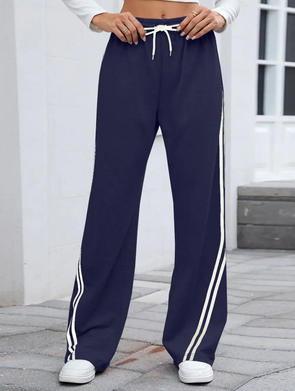 Tie Waist Wide-Leg Sweatpants