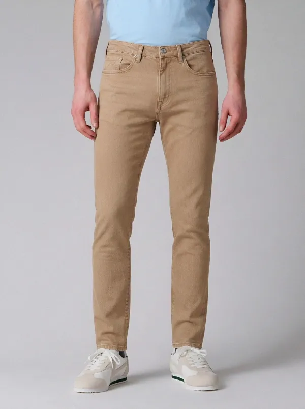 Men's Modern Everyday Mountain Logo Stretch Denim Jeans