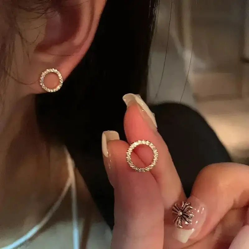 Crystal Circle Detail Stud Stud Earrings