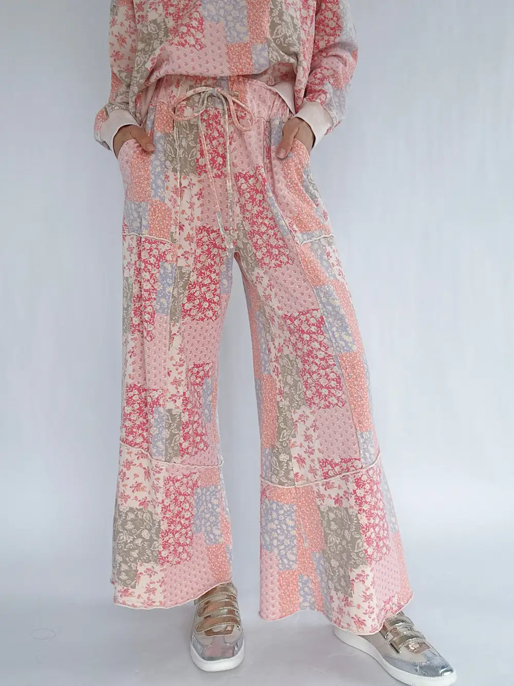 Relaxed Journey Wide Leg Pants