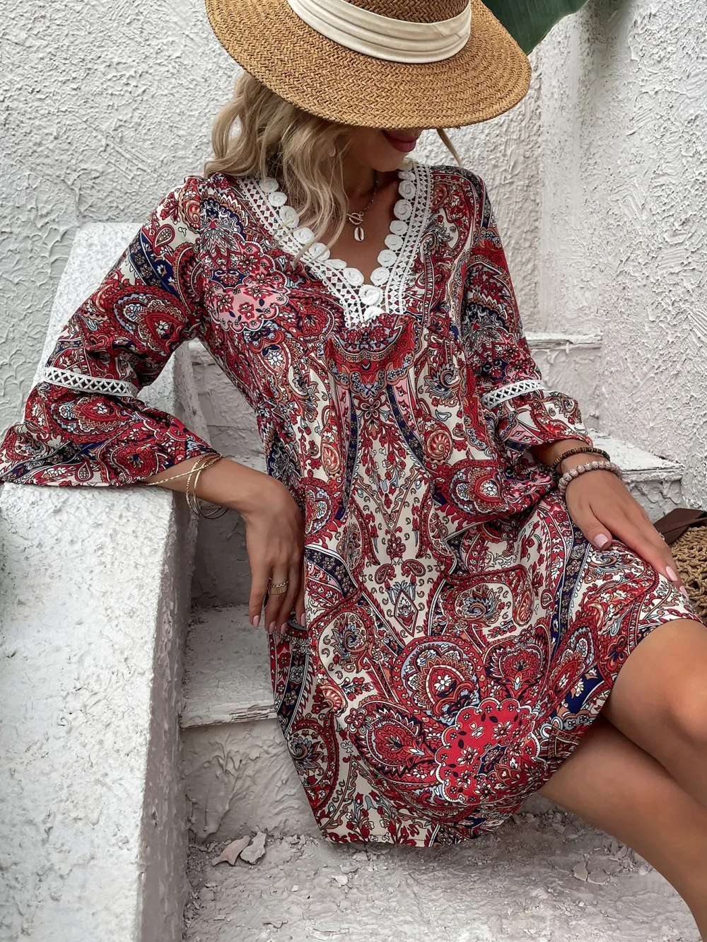 Plus Size Paisley & Floral Print Contrast Guipure Lace Flounce Sleeve Dress