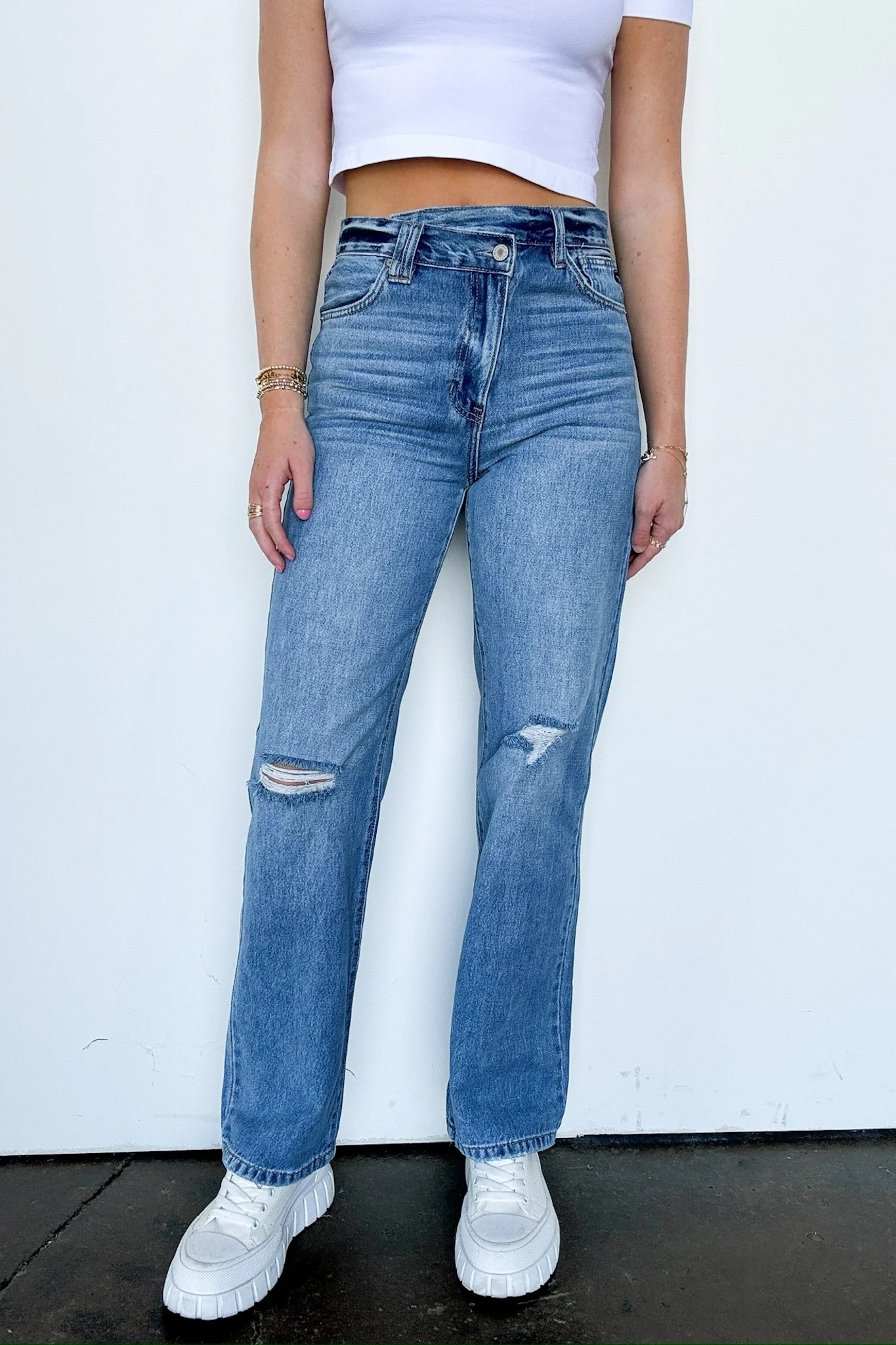 90's Wide Straight Leg Jeans