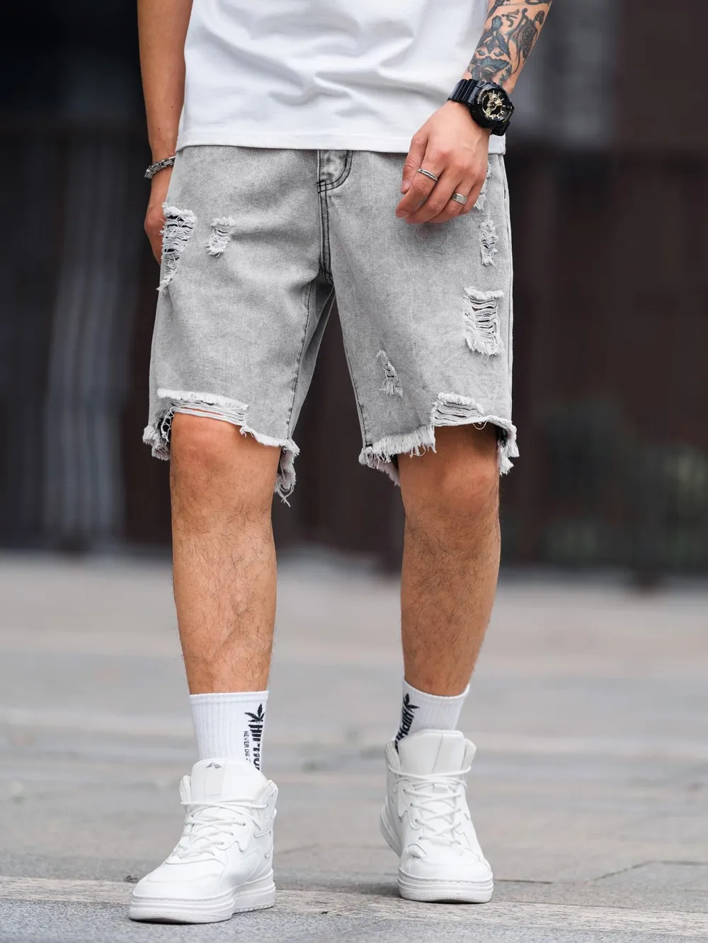 Men's Ripped Denim Shorts In Light Grey