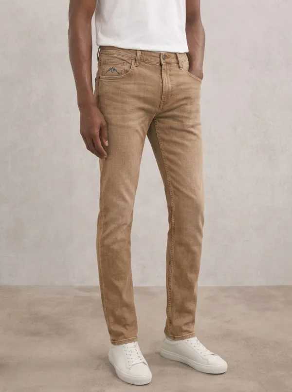 Men's Versatile Everyday Mountain Logo Embroidered Stretch Denim Jeans