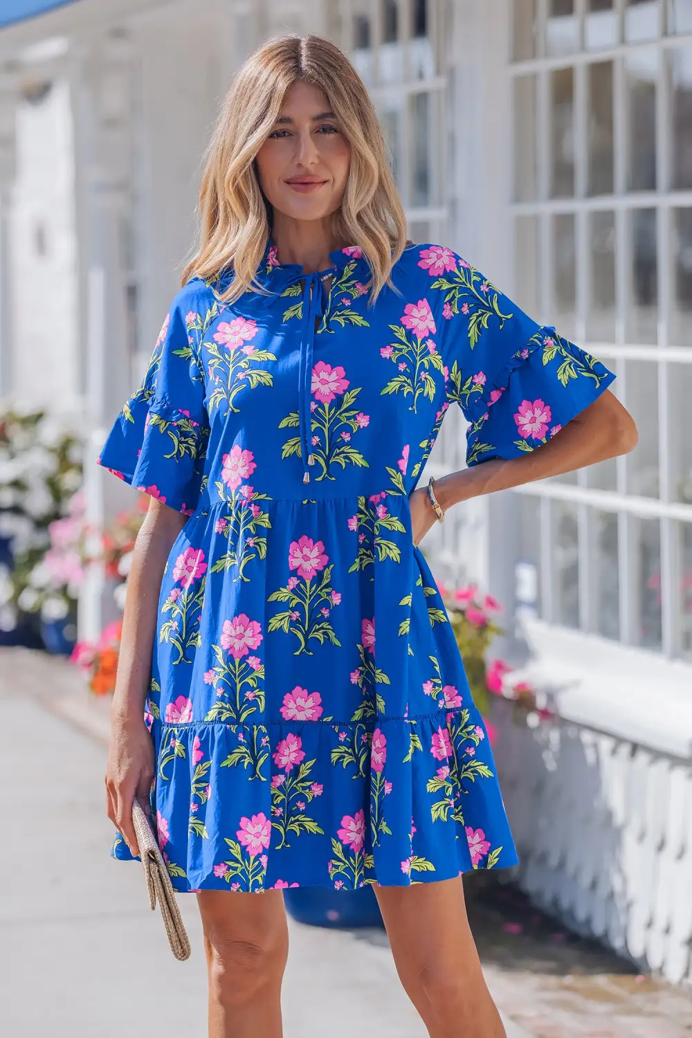 Relaxed Shape Floral V Neck Short Sleeve Dress