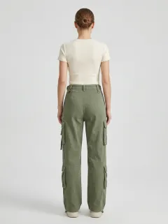 Signature Utility Style Multi Pocket Fit Women's Multi Pocket Cargo Pants
