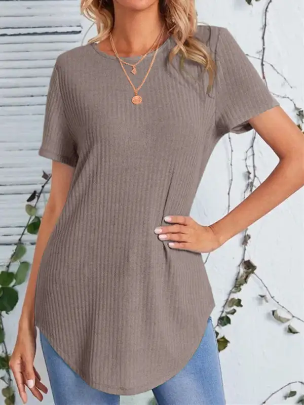 Round-Neck Collared Short-Sleeve Knit T-Shirt