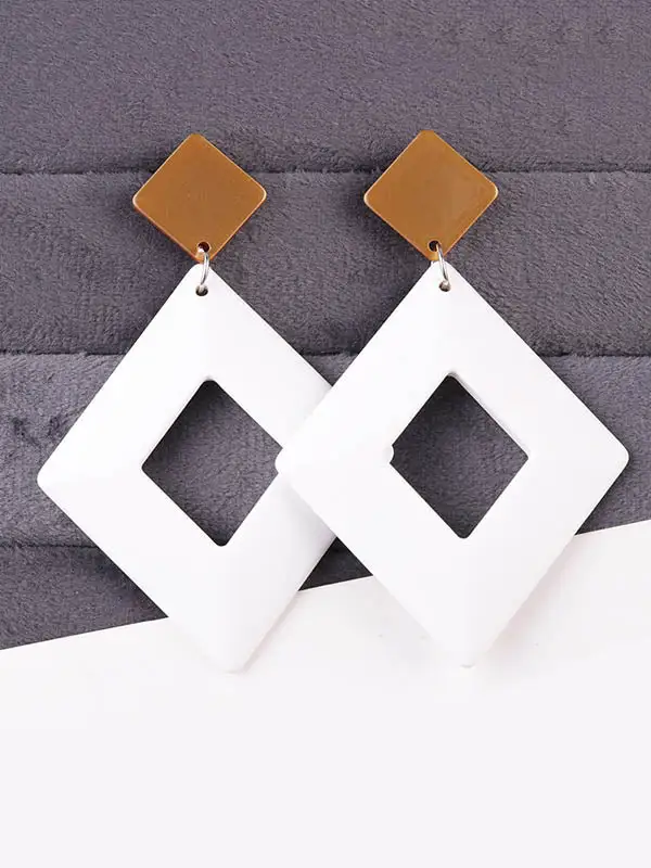 Curved Classic Accent Earrings