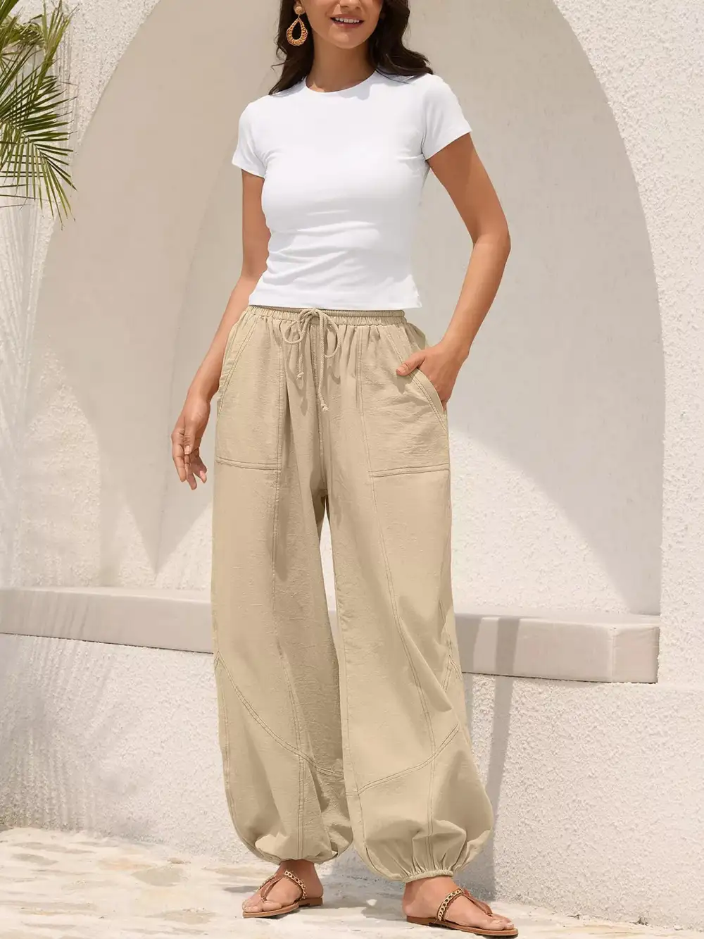Relaxed-Fit Drawstring Pocketed Exposed-Seam Jogger Pants