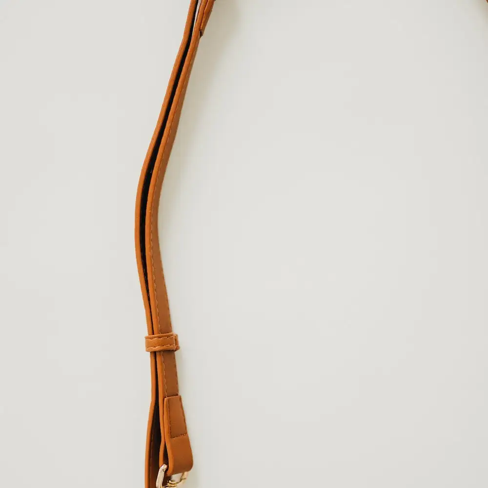 Minimalist Vegan Leather Crossbody Strap