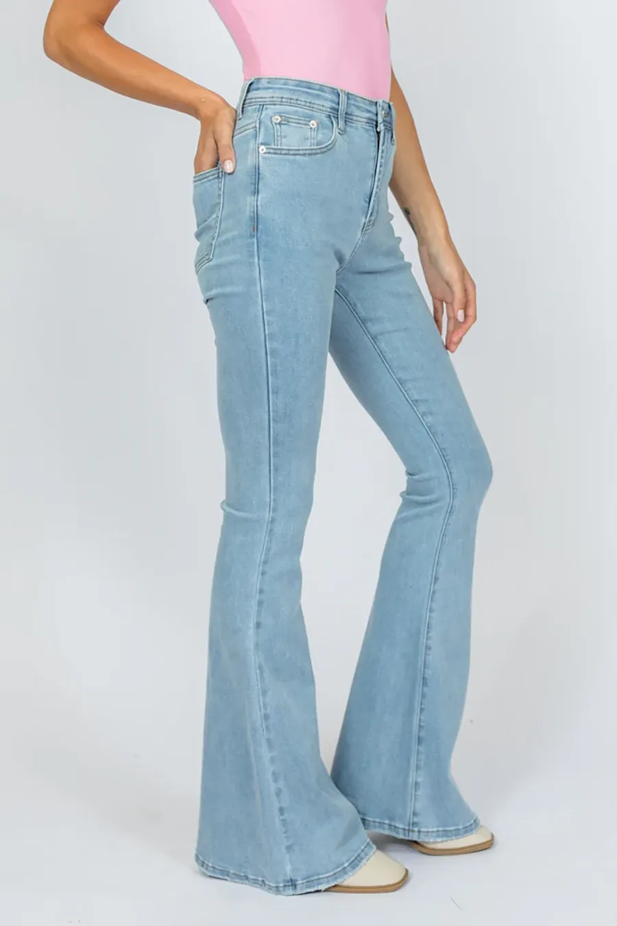 Comfortable Light Wash Stretchy Flare Jeans