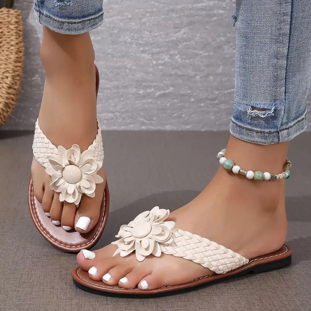 Flower Toe Post Sandals