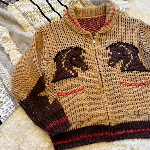 Relaxed Western Geometric Horse Motif Zip Front Cardigan