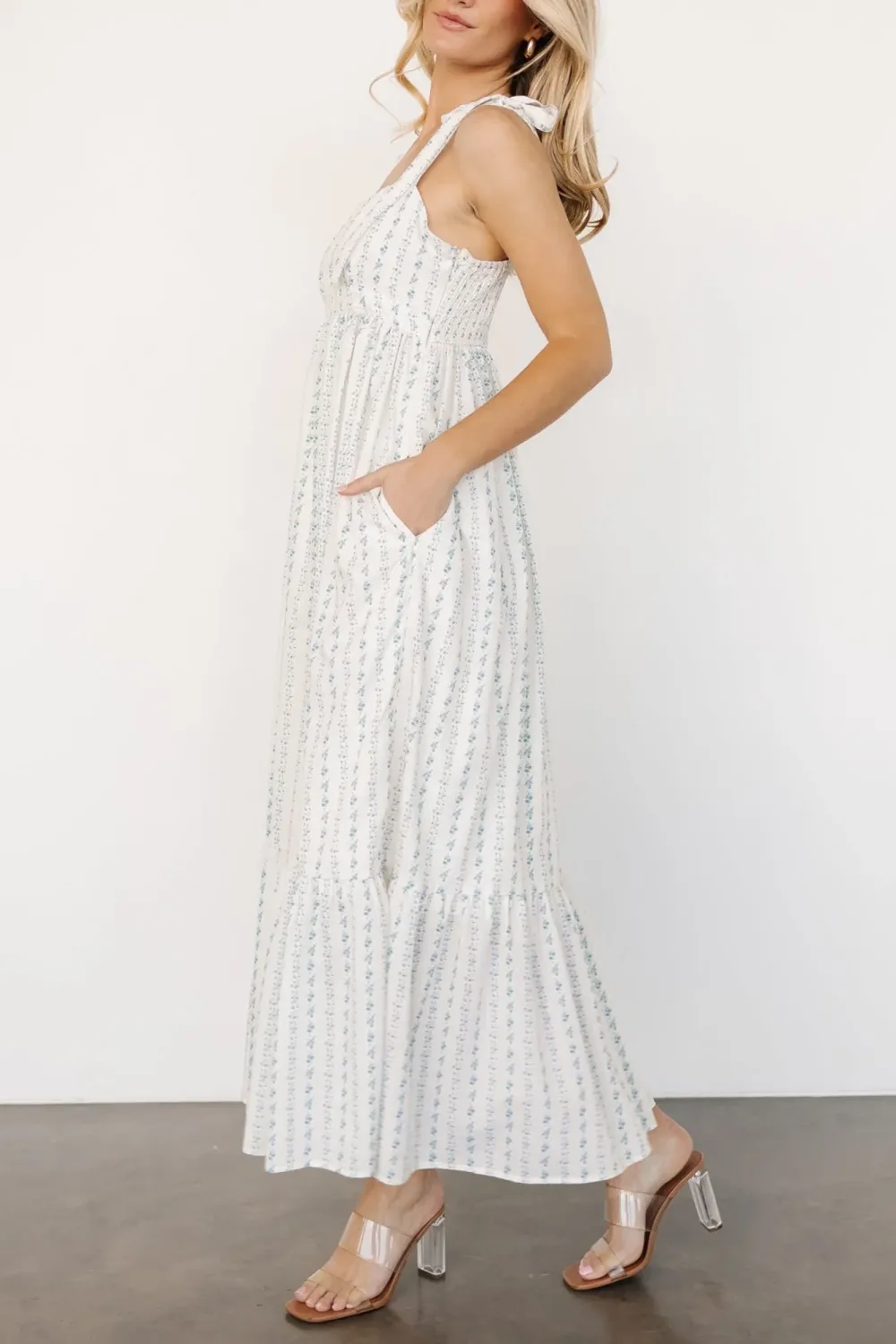 Daily Leisure White Soft Floral Dress