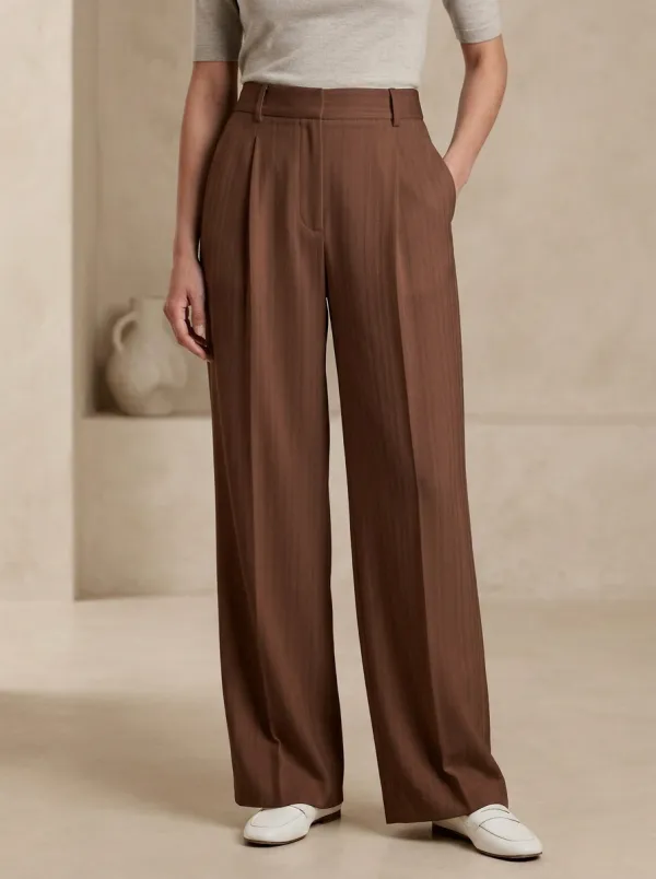 Minimal Wide-Leg Pleated Women's Wide-Leg Pants