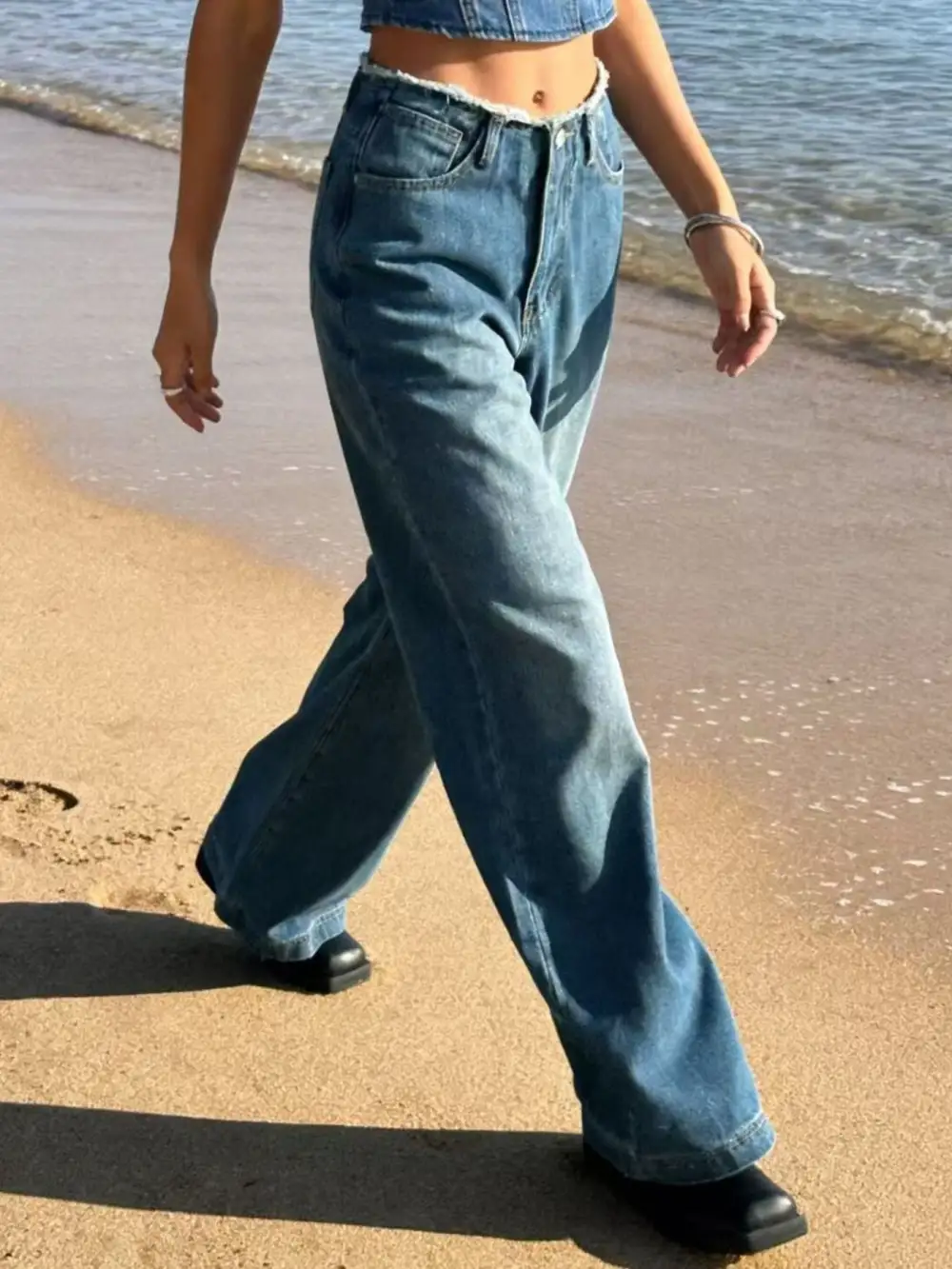 Wide Leg Frayed Hem Denim Jeans