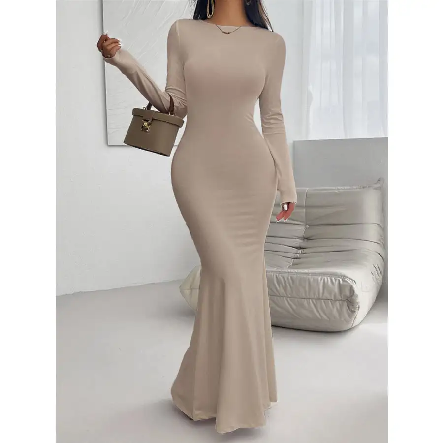 Devine Backless Round Neck Long Sleeve Maxi Dress