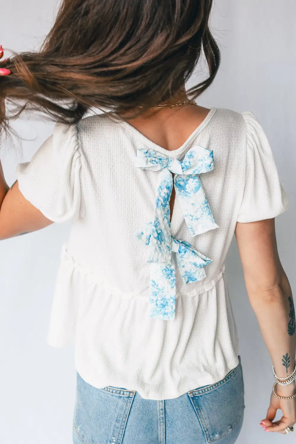 White Textured Knit V Neck Short Bubble Sleeve Peplum Top