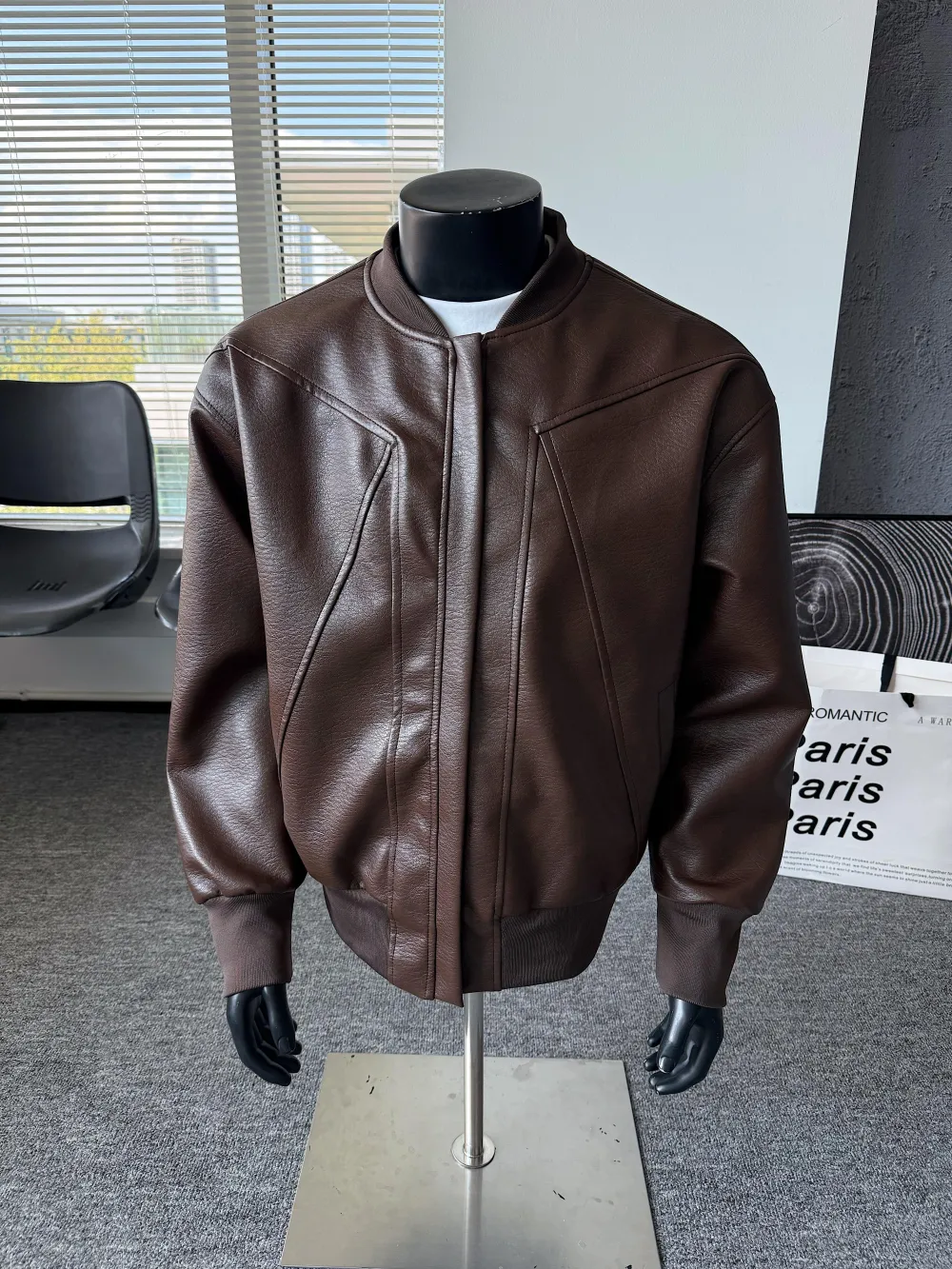 Men's solid color sporty windproof leather jacket