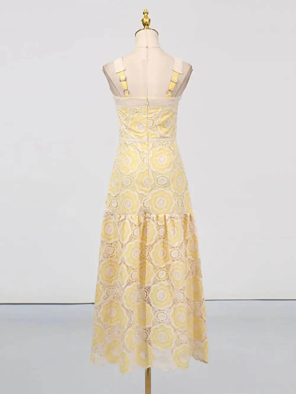 Lace Tiered Sleeveless Midi Dress