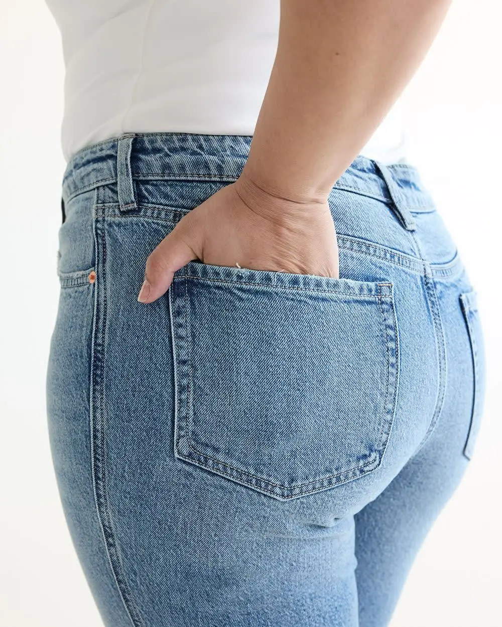 Skinny-Leg High-Rise Coated Pants  Signature