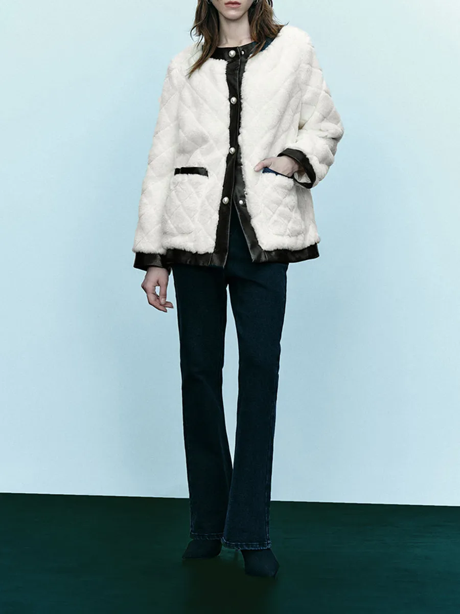 A Black And White Contrasting Elegant Plush Coat For Ladies