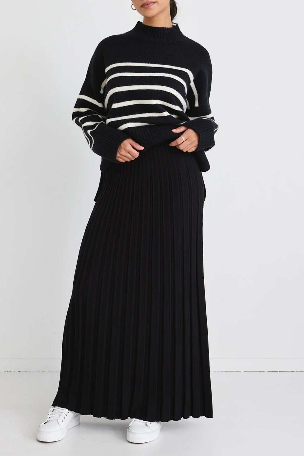 Black Pleated Maxi Skirt