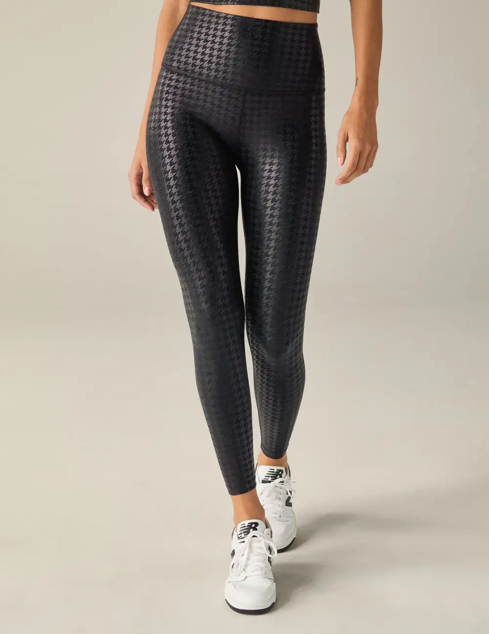Patterned Black Leggings For Chic Casual Style