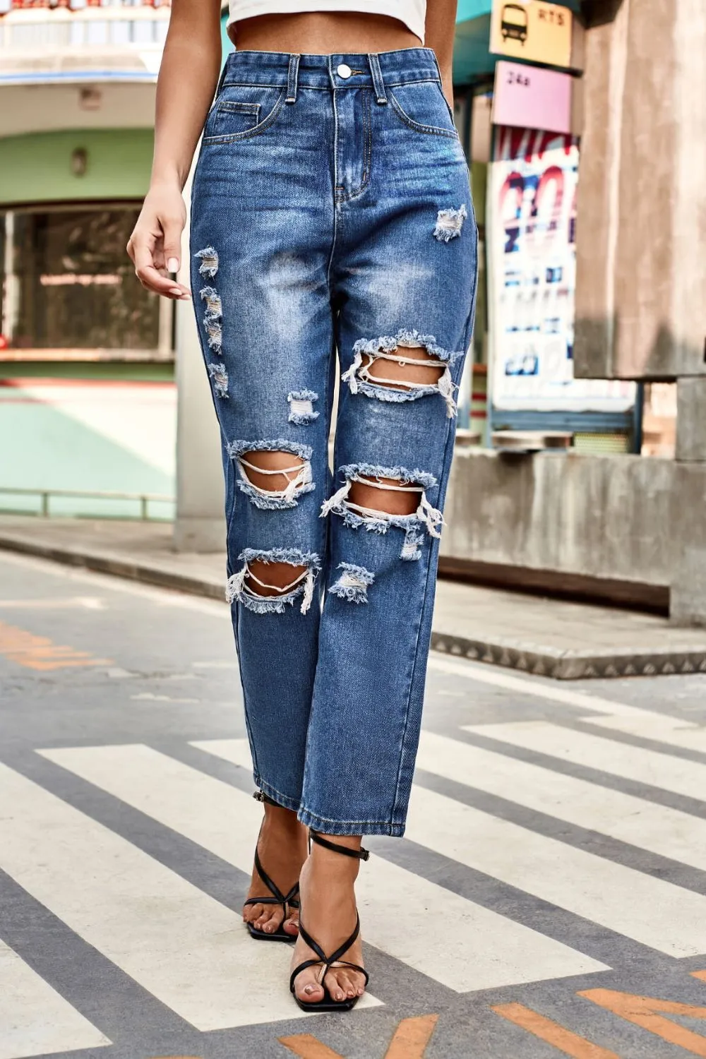 Clean Distressed Pocketed Denim Jeans