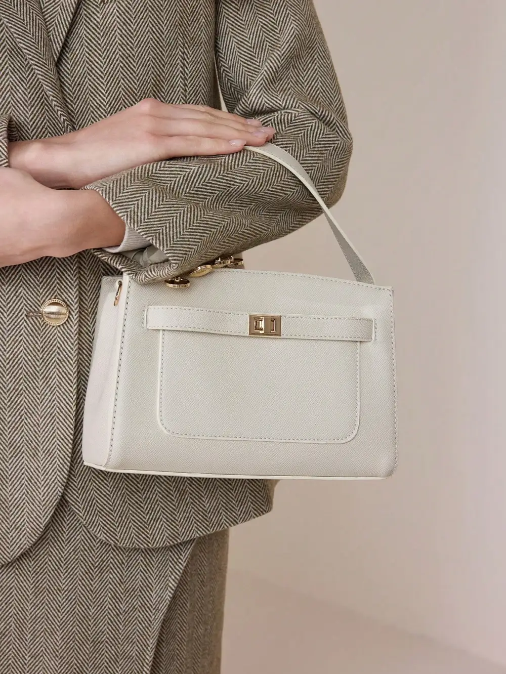 Simple Top Handle Bag Commuter
