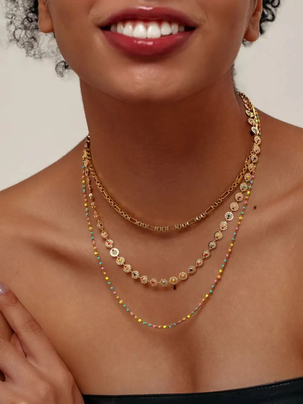 Minimal Carry Pendant Necklace