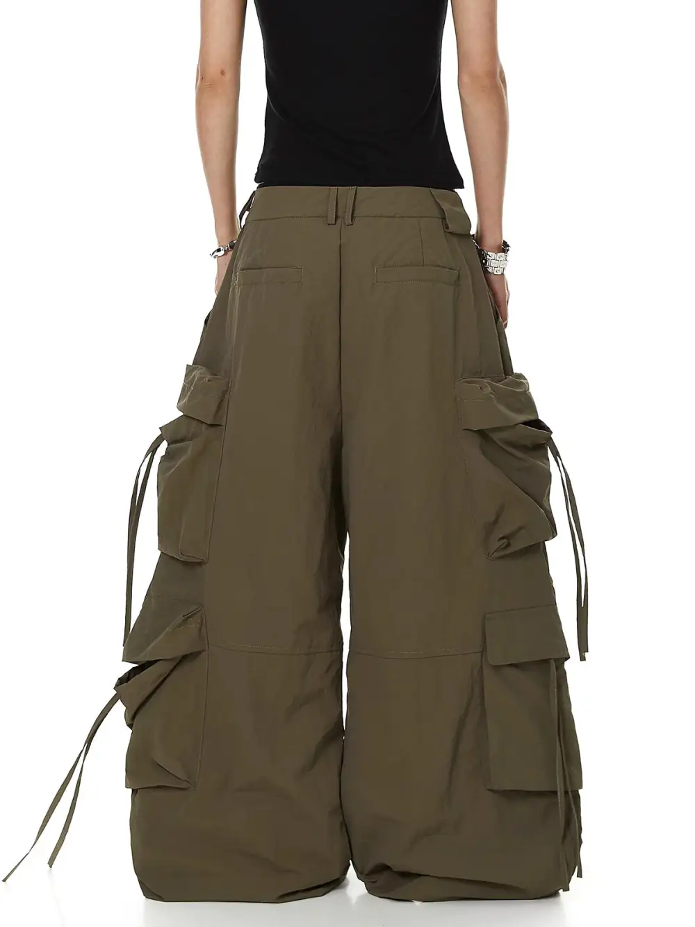 Wide-Leg Multi-Pocket Cargo Pants