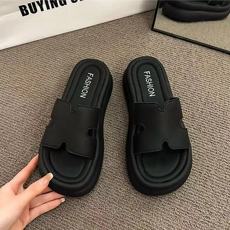 Neat Slide Sandals