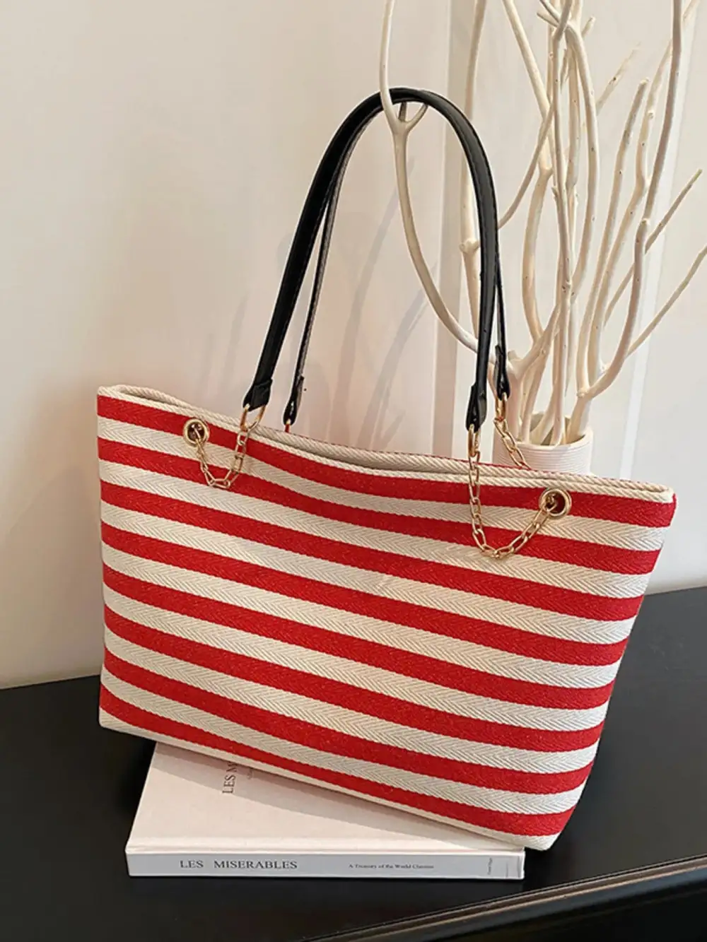 Striped Chain Strap Shoulder Bag