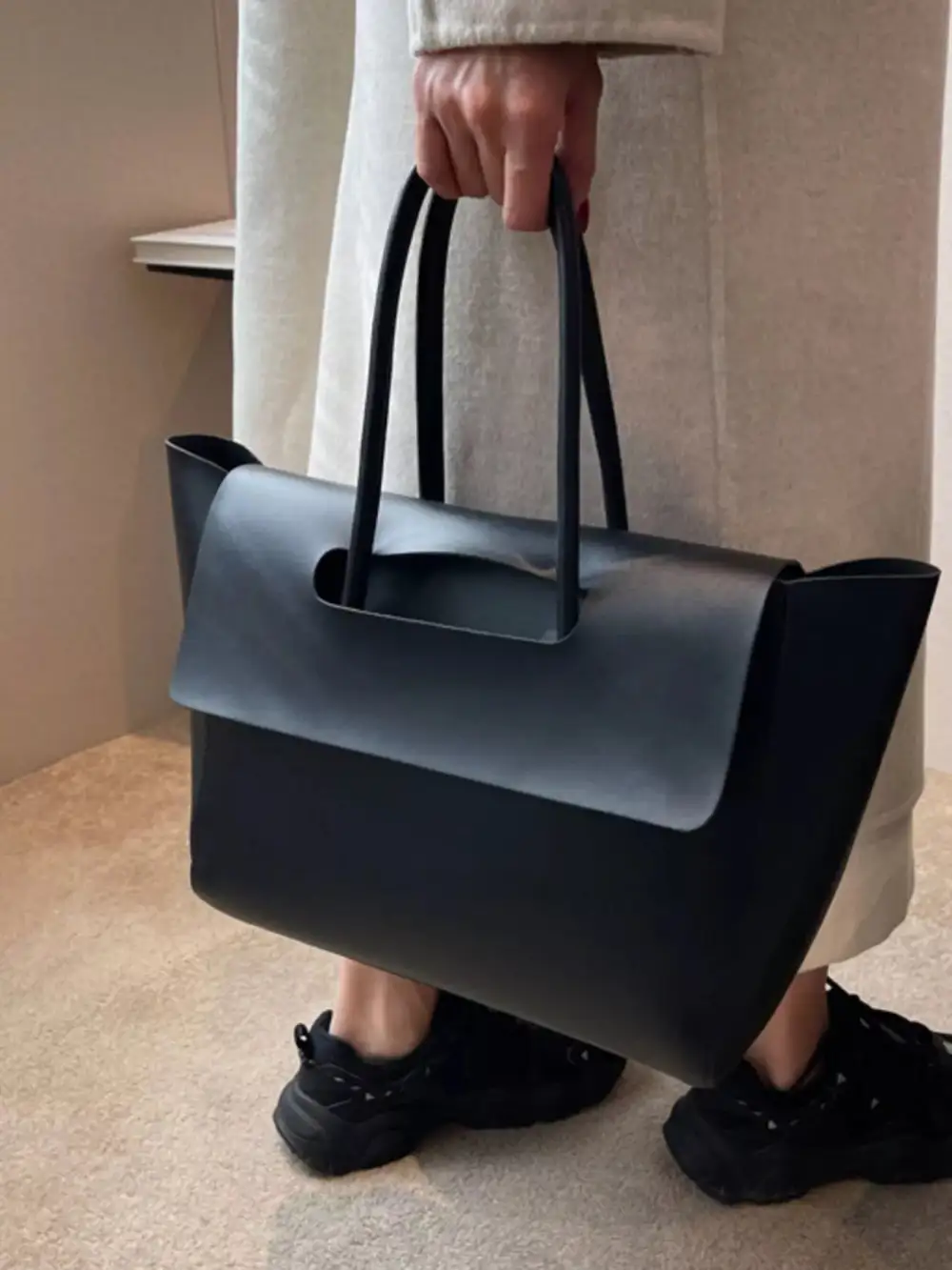 Solid Color Leather Handbag