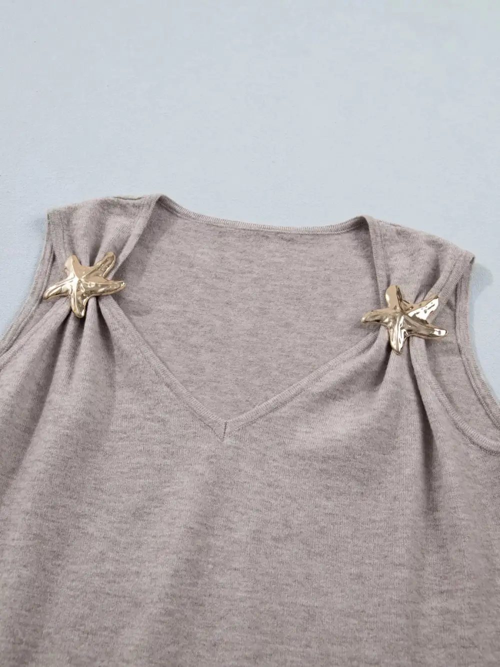 Metal Star Detail V Neck Sweater Knit