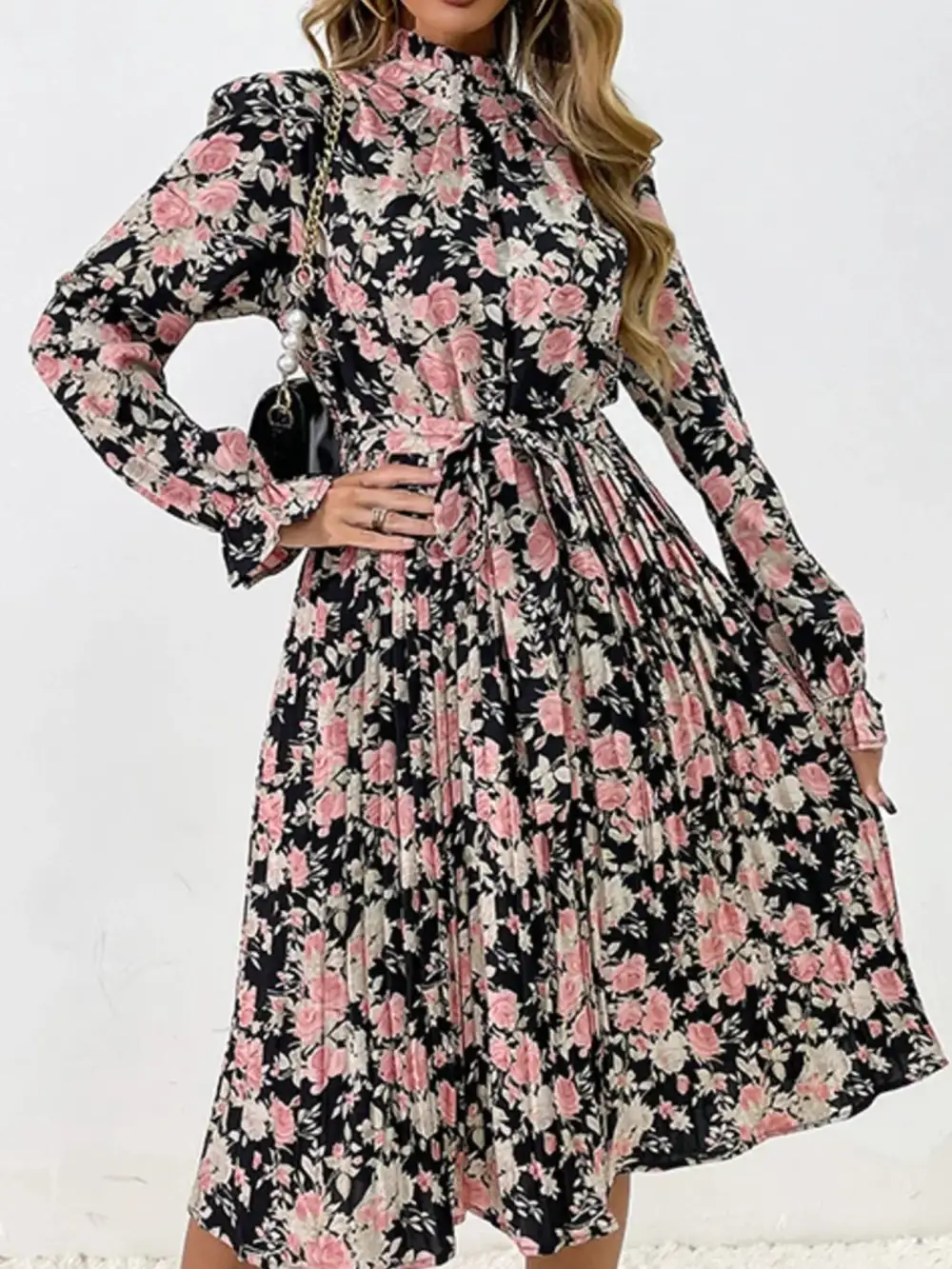 Gathered Detail Floral Printed Pleated Midi Dress