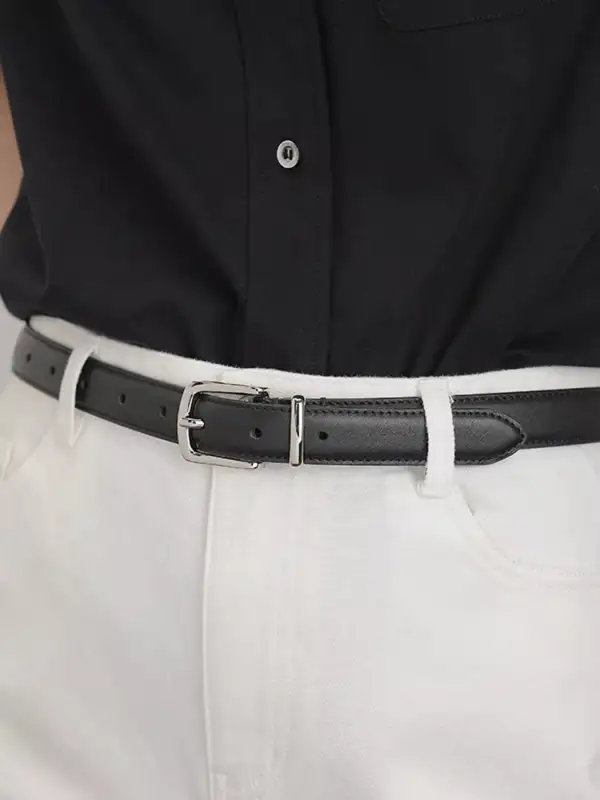 Modern Classic Leather Skinny Belt