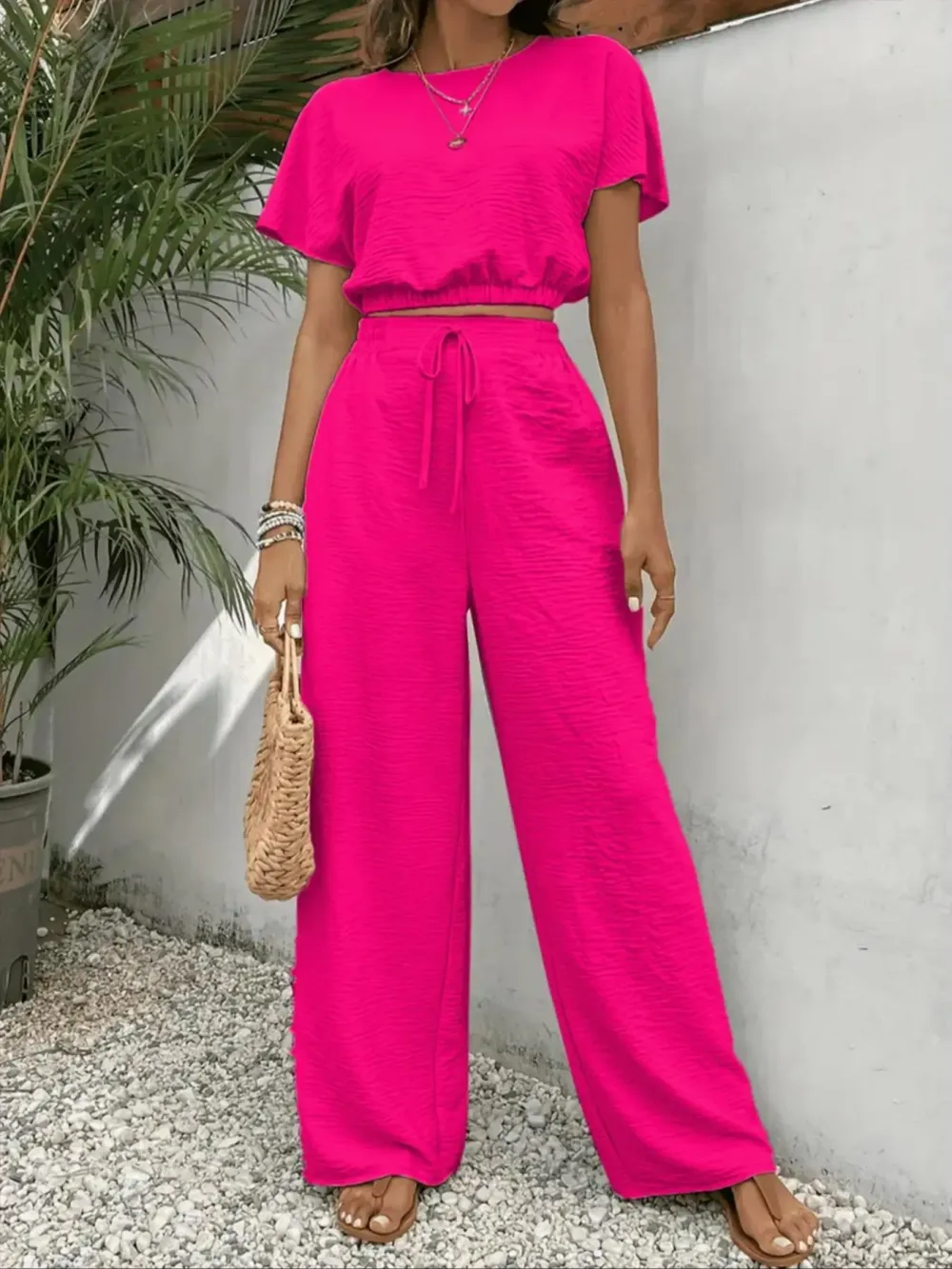 Women’s Casual Two-Piece Set – Round Neck Top & Wide-Leg Drawstring Pants
