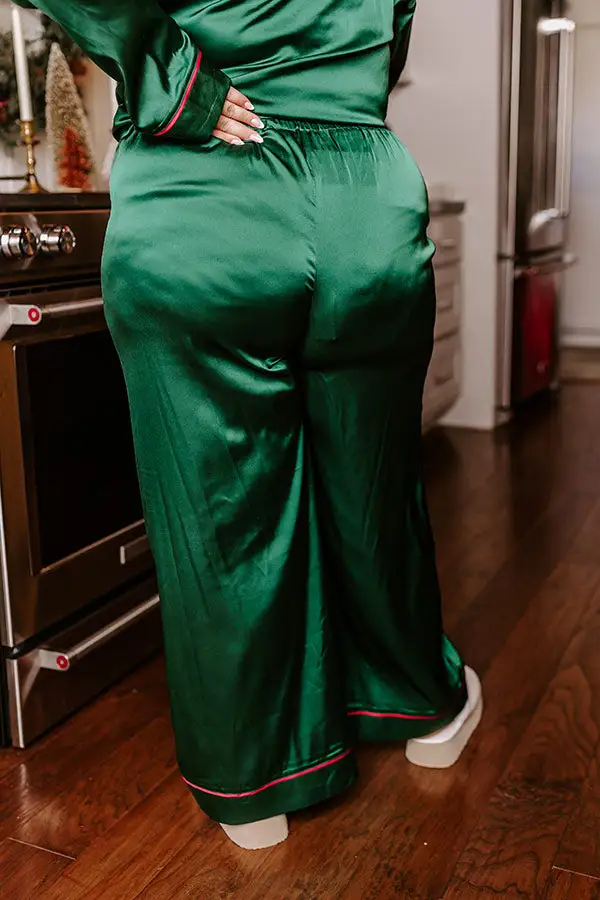 Feeling Luxurious Satin Pajama In Hunter Green Curves