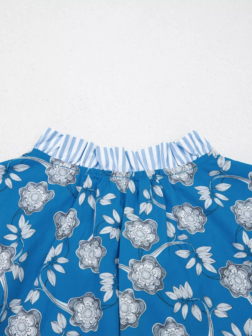 Relaxed Floral Print Ruffle Sleeve Blouse