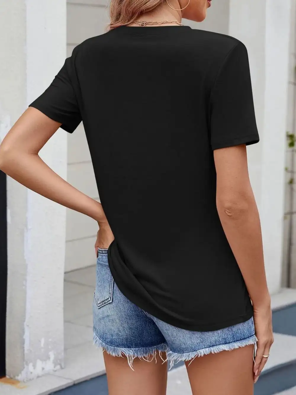Smooth Round-Neck Short-Sleeve T-Shirt
