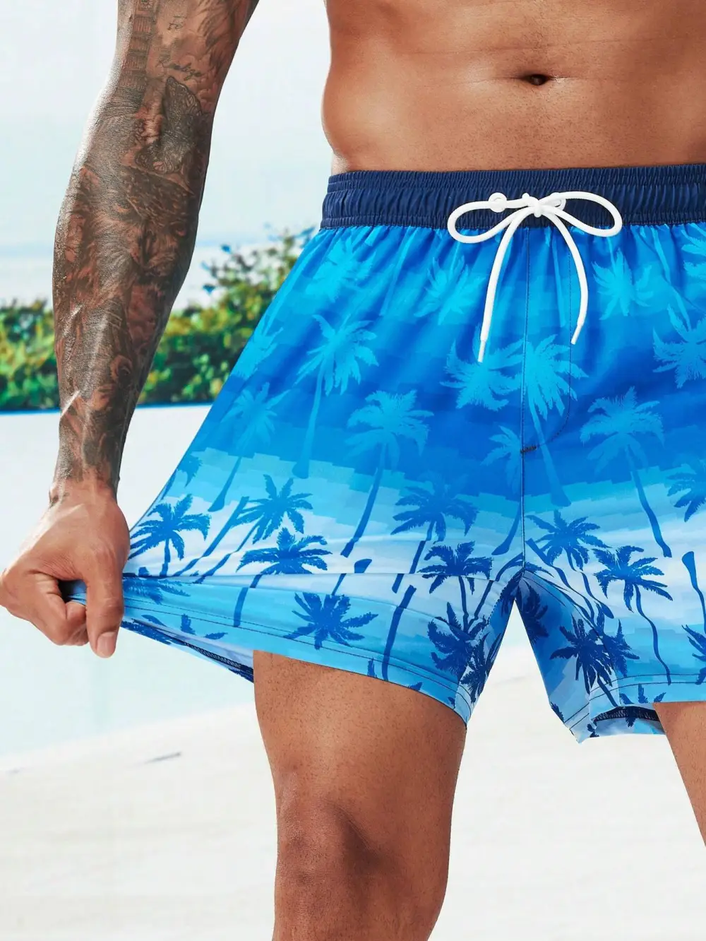 Men's Drawstring Coconut Tree Print Pocket Swim Trunks