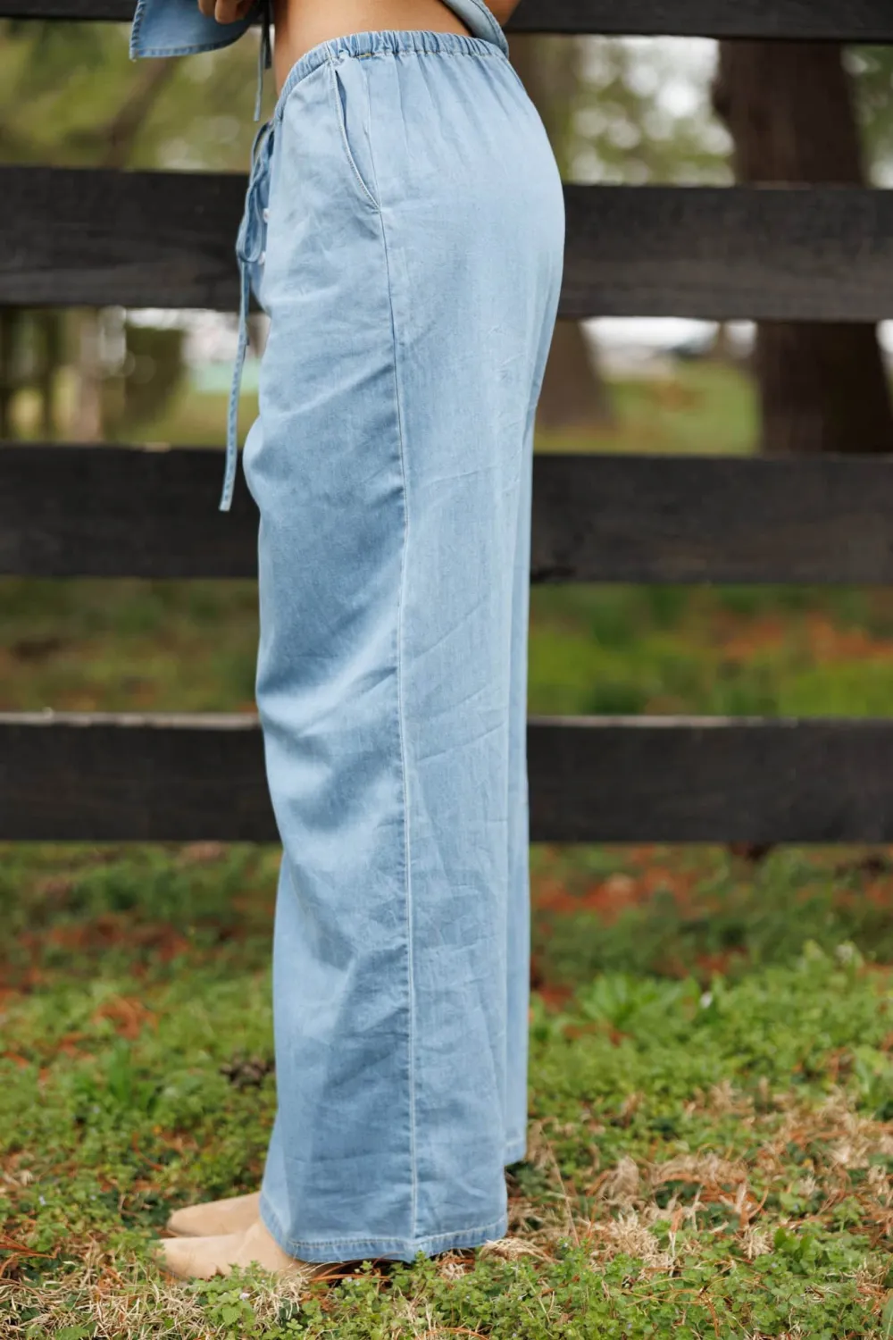 Low-Waist Wide-Leg Denim Pants
