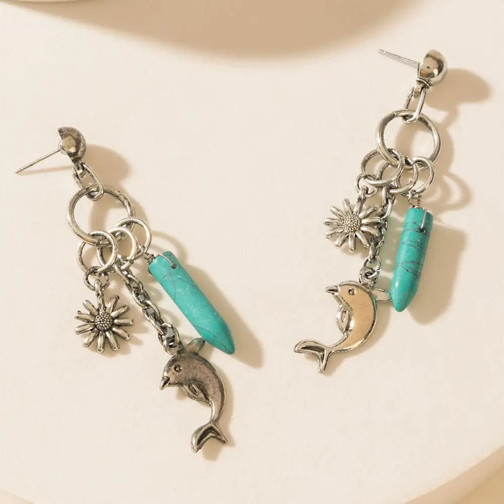 Softline Contemporary Celestial Crescent Earrings