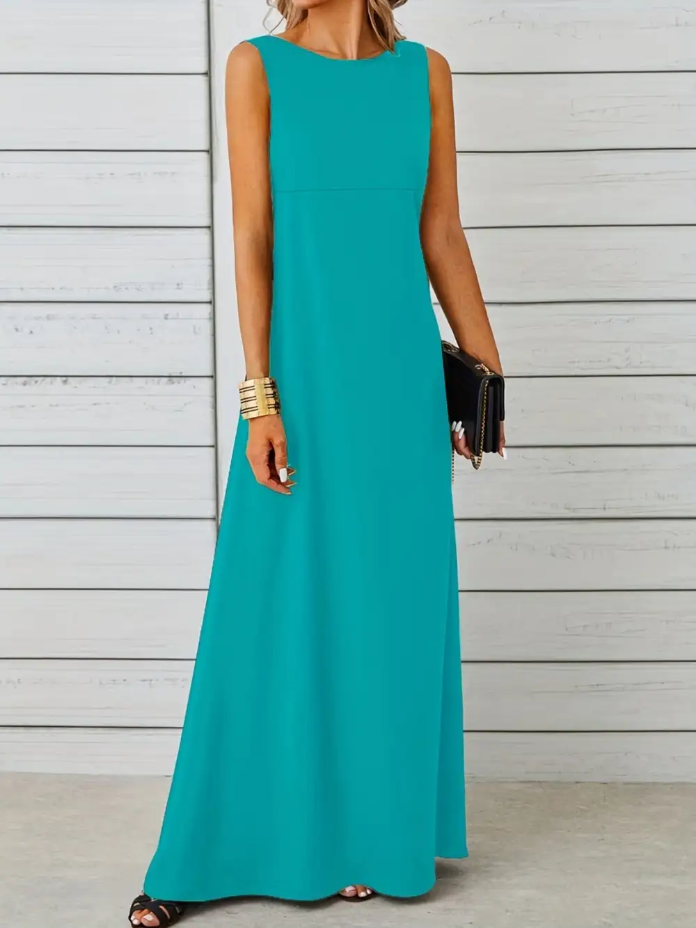 Balanced Detail Sleeveless Maxi Dress