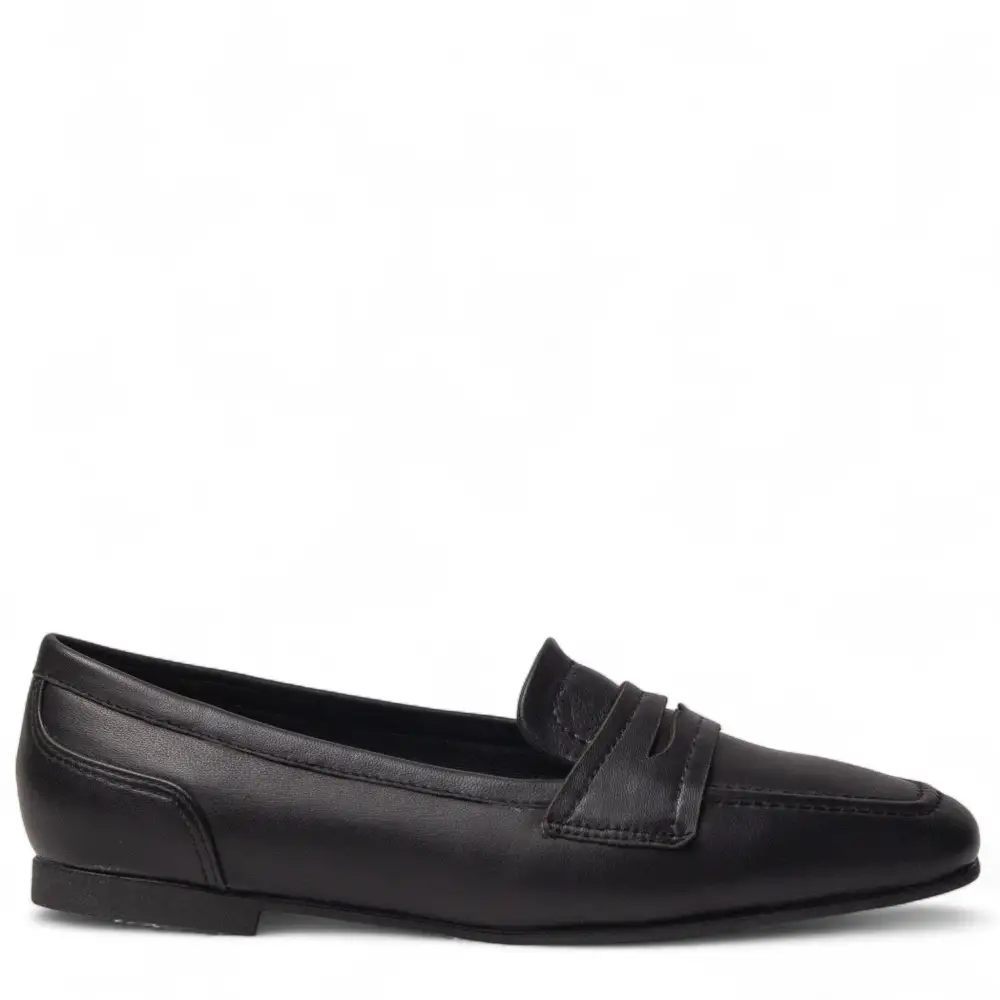 Clean Commuter Leather Shoes